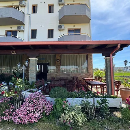 Ermi Hotel